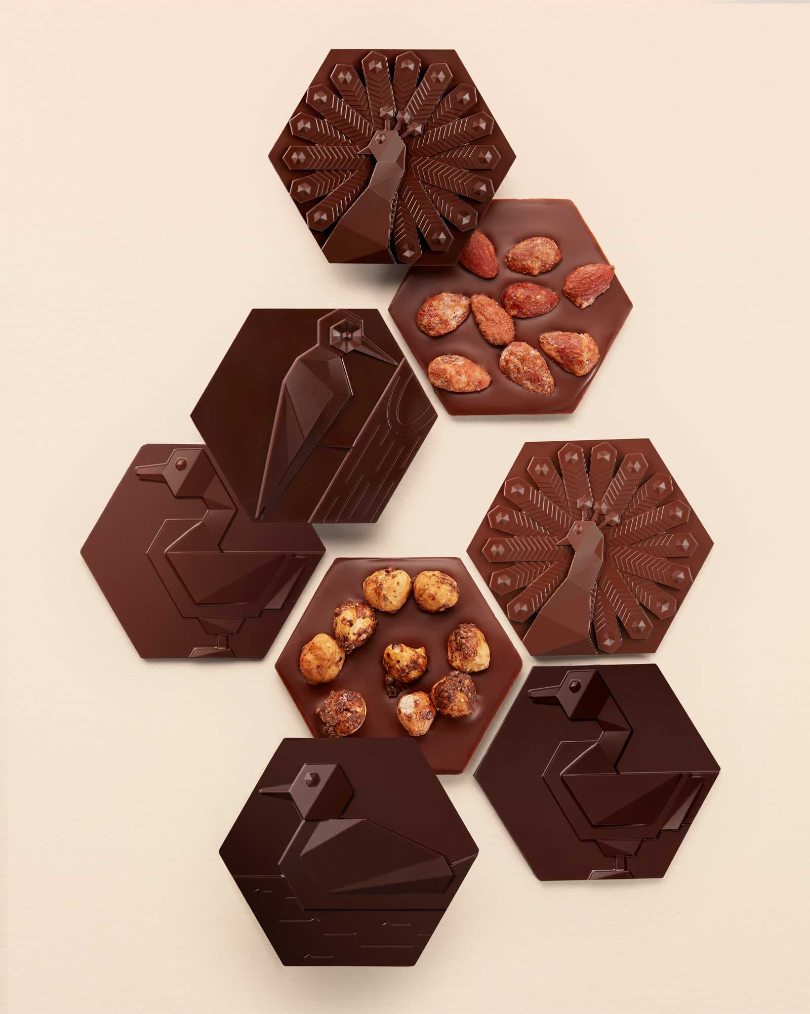 Geschenkbox mit Oster-Pralinen zum Verstecken
